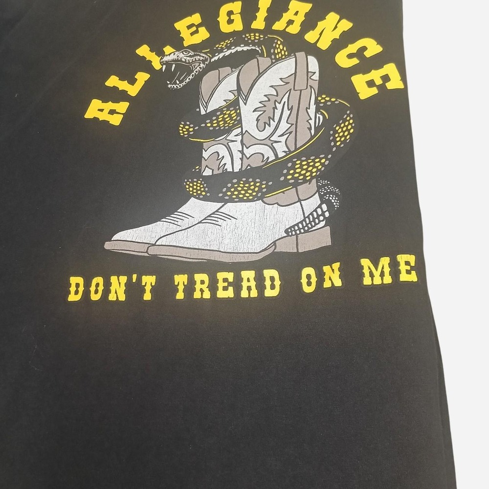 Graphic tee shirt